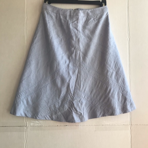 Powder blue skirt embroidered detail size 2p - Picture 1 of 6
